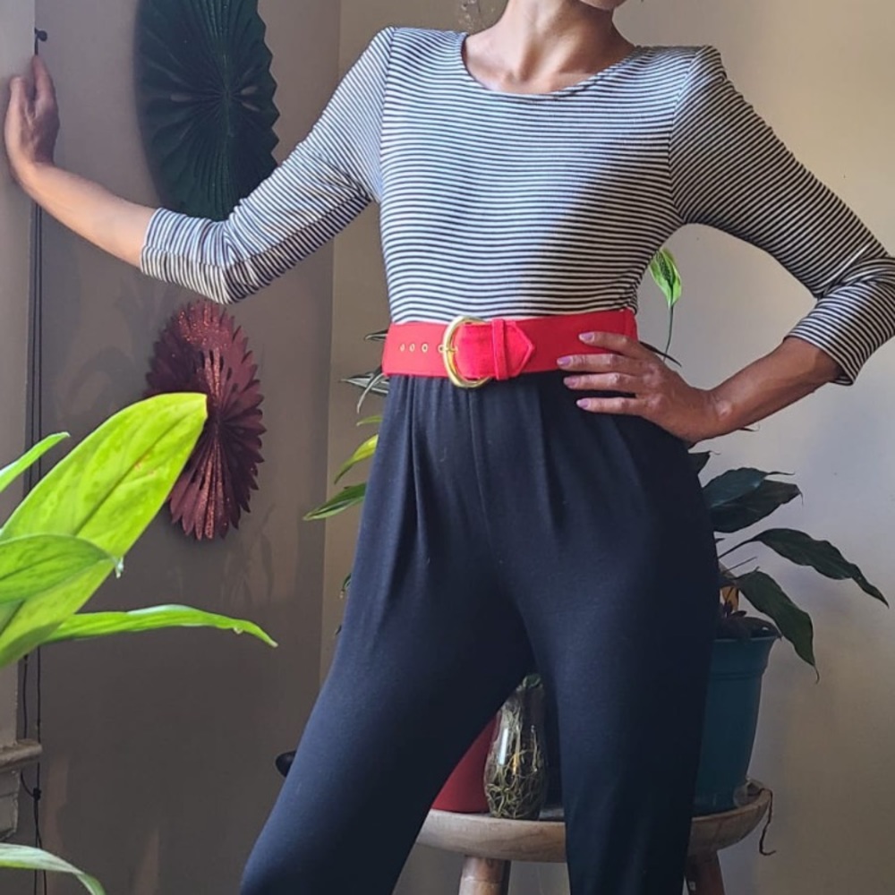 Vintage one-piece jumpsuit— XS/S—black and white—red belt included